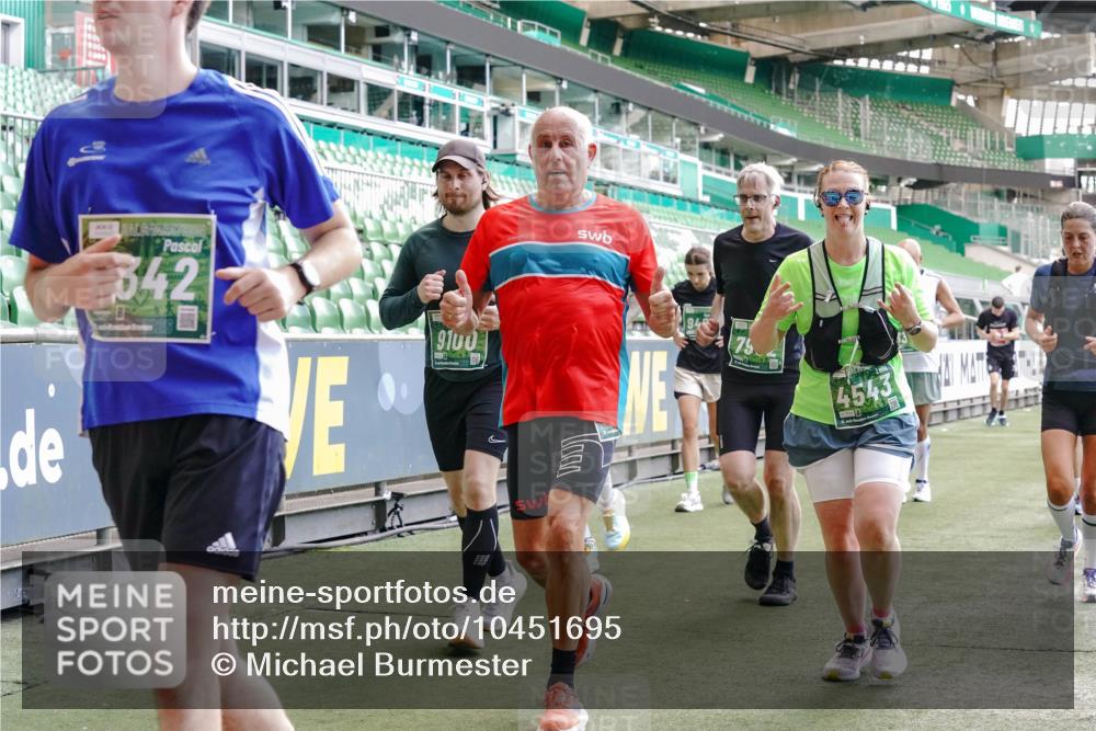 13.09.2026 - 21. swb-Marathon Bremen Michael Burmester http://msf.ph/oto/10451695 13.09.2026 13:09:47 Laufen im Stadion 164, 383, 391, 448, 532, 549, 563, 625, 813, 869, 898, 1025, 1072, 1124, 1150, 1180, 1289, 1398, 1559, 1855, 1867, 1880, 1894, 1899, 2041, 2202, 2208, 2232, 2243, 2268, 2284, 2339, 2342, 2380, 2413, 2429, 2441, 2467, 2471, 2525, 2530, 2553, 2573, 2594, 2682, 2692, 2714, 2717, 2785, 2823, 2841, 2897, 2920, 2930, 2931, 2932, 2941, 3032, 3063, 3086, 3089, 3122, 3291, 3316, 3327, 3333, 3370, 3398, 3410, 3437, 3707, 3769, 109 meine-sportfotos.de