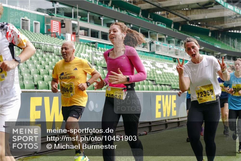 13.09.2026 - 21. swb-Marathon Bremen Michael Burmester http://msf.ph/oto/10451903 13.09.2026 10:31:33 Laufen im Stadion 10141, 10146, 10174, 10222, 10227, 10246, 10255, 10281, 10284, 10304, 10339, 10359, 10410, 10443, 10448, 10471, 10478, 10479, 10503, 10515, 10517, 10518, 10529, 10540, 10543, 10555, 10577, 10579, 10588, 10589, 10608, 10610, 10626, 10631, 10641, 10646, 10684, 10685, 10690, 10703, 10704, 10708, 10714, 10725, 10757, 10765, 10780, 10821, 10822, 10837, 10838, 10862, 10863, 10884, 10886, 10984, 11002, 11038, 11350, 11379 meine-sportfotos.de