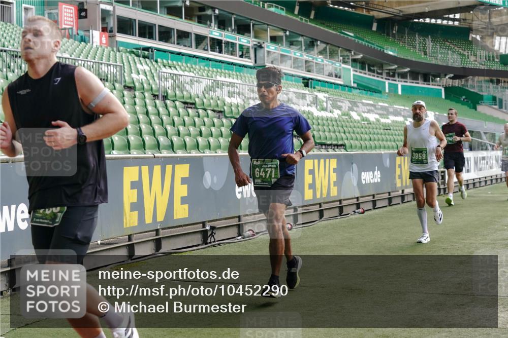 13.09.2026 - 21. swb-Marathon Bremen Michael Burmester http://msf.ph/oto/10452290 13.09.2026 12:50:39 Laufen im Stadion 335, 469, 663, 670, 771, 779, 1125, 1146, 1455, 1510, 1513, 1517, 1605, 1613, 1748, 1970, 1998, 2052, 2130, 2288, 2291, 2295, 2347, 2360, 2442, 2444, 2750, 2909, 3330, 3440, 3484, 3625, 3647, 3703, 3808, 3959, 3973, 4023, 4033, 4368, 4384, 4473, 4559, 4582, 4727, 4743, 4781, 4782, 4852, 4888, 4990, 5066, 5111, 5155, 5314, 5377, 5383, 5521, 5532, 5570, 5585, 5594, 5620, 5627, 5636, 5696, 6267, 6274, 6471, 6652, 6668, 6842, 6901, 6906, 7109, 7115, 7121, 8033, 8798 meine-sportfotos.de