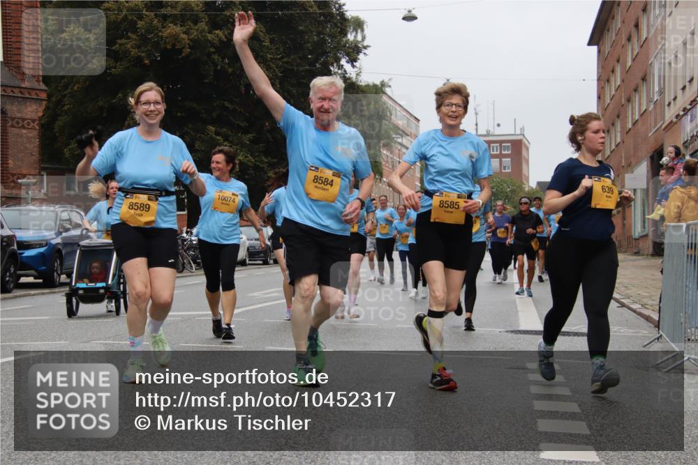 13.09.2026 - Kiel Lauf Markus Tischler http://msf.ph/oto/10452317 13.09.2026 09:49:15 Fleethörn 5, 39, 8589, 10074, 8584, 38, 8585, 639 meine-sportfotos.de