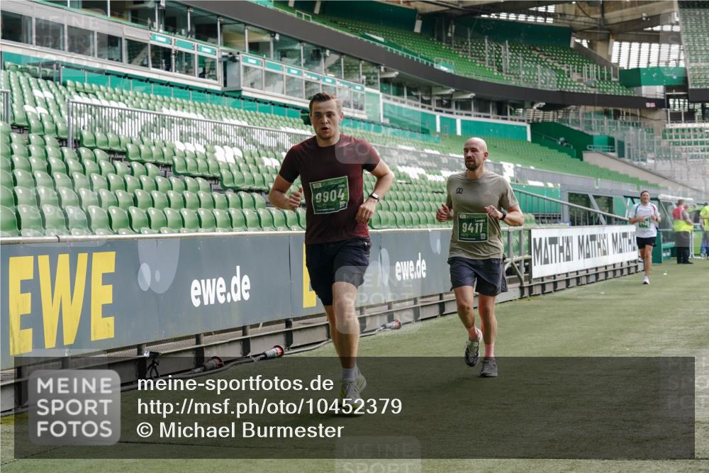 13.09.2026 - 21. swb-Marathon Bremen Michael Burmester http://msf.ph/oto/10452379 13.09.2026 12:50:42 Laufen im Stadion 335, 469, 663, 670, 771, 779, 1125, 1146, 1162, 1455, 1510, 1513, 1517, 1605, 1613, 1970, 1998, 2052, 2130, 2288, 2291, 2295, 2347, 2360, 2442, 2444, 2750, 2909, 3330, 3440, 3484, 3625, 3647, 3703, 3808, 3959, 4023, 4033, 4368, 4384, 4473, 4559, 4582, 4727, 4743, 4781, 4782, 4888, 5066, 5111, 5155, 5314, 5377, 5383, 5521, 5532, 5570, 5585, 5594, 5620, 5627, 5636, 5696, 6267, 6274, 6471, 6652, 6668, 6842, 6901, 6906, 7109, 7115, 7121, 8033, 8798 meine-sportfotos.de