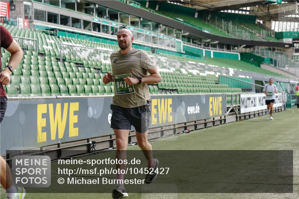 13.09.2026 - 21. swb-Marathon Bremen Michael Burmester http://msf.ph/oto/10452427 13.09.2026 12:50:44 Laufen im Stadion 335, 469, 663, 670, 771, 779, 1125, 1146, 1162, 1455, 1510, 1513, 1517, 1605, 1613, 1970, 1998, 2052, 2130, 2288, 2291, 2295, 2347, 2360, 2442, 2444, 2750, 2909, 3330, 3440, 3484, 3625, 3647, 3703, 3808, 3959, 4023, 4033, 4368, 4384, 4473, 4559, 4582, 4727, 4743, 4781, 4782, 4888, 4895, 5066, 5111, 5155, 5314, 5377, 5383, 5521, 5532, 5570, 5585, 5594, 5620, 5627, 5636, 5696, 6267, 6274, 6471, 6652, 6668, 6842, 6901, 6906, 7109, 7115, 7121, 8033, 8798 meine-sportfotos.de