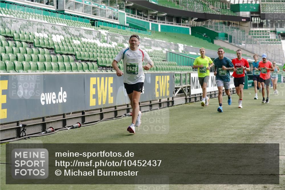 13.09.2026 - 21. swb-Marathon Bremen Michael Burmester http://msf.ph/oto/10452437 13.09.2026 12:50:48 Laufen im Stadion 335, 469, 663, 670, 771, 779, 1125, 1146, 1162, 1455, 1510, 1513, 1517, 1605, 1613, 1970, 1998, 2052, 2130, 2288, 2291, 2295, 2347, 2360, 2442, 2444, 2447, 2750, 2759, 2909, 3440, 3484, 3625, 3647, 3703, 3808, 3959, 4023, 4033, 4368, 4384, 4473, 4559, 4571, 4582, 4727, 4743, 4781, 4782, 4888, 4895, 5066, 5111, 5155, 5314, 5377, 5383, 5521, 5532, 5585, 5594, 5620, 5627, 5636, 5696, 6267, 6274, 6471, 6652, 6668, 6842, 6901, 6906, 7109, 7115, 7121, 8033, 8798 meine-sportfotos.de