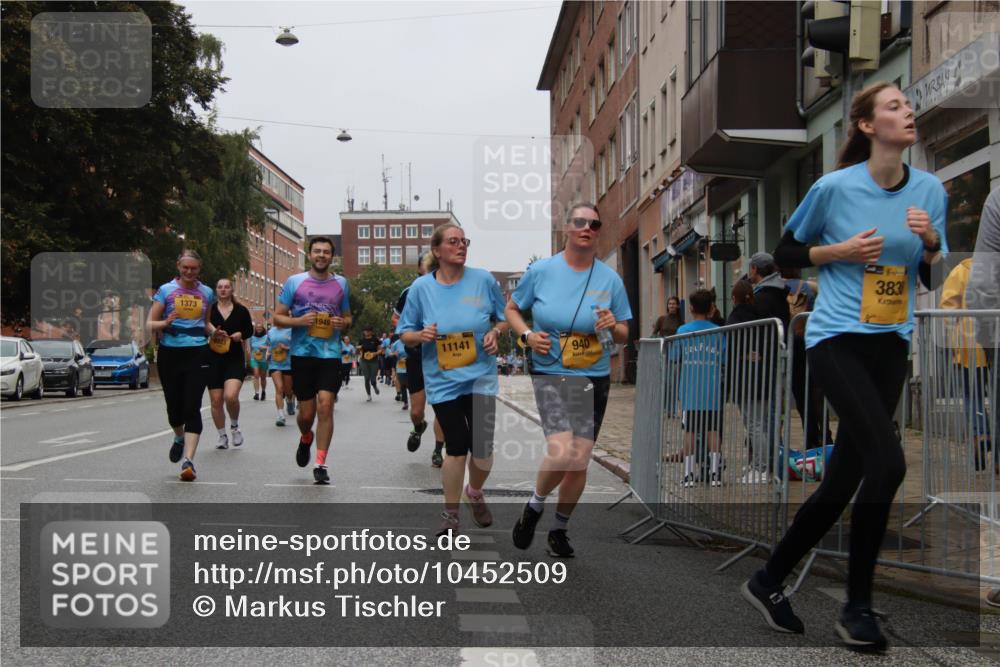 13.09.2026 - Kiel Lauf Markus Tischler http://msf.ph/oto/10452509 13.09.2026 09:50:08 Fleethörn 1373, 1949, 11141, 940, 383 meine-sportfotos.de