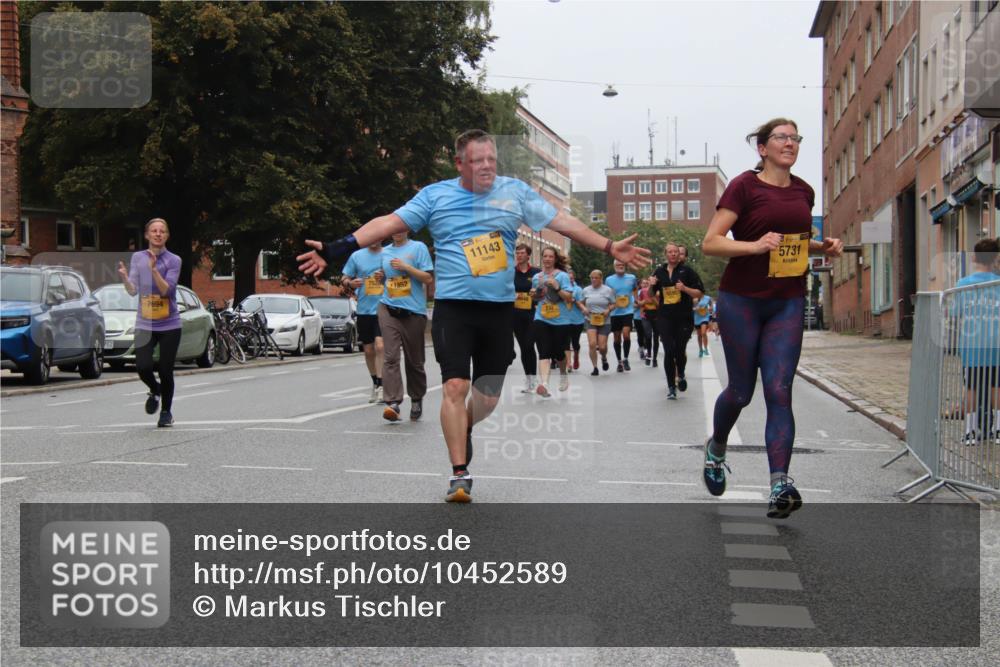 13.09.2026 - Kiel Lauf Markus Tischler http://msf.ph/oto/10452589 13.09.2026 09:50:31 Fleethörn 7694, 7526, 11852, 11143, 99, 5731 meine-sportfotos.de