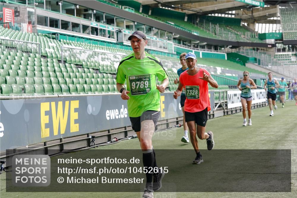 13.09.2026 - 21. swb-Marathon Bremen Michael Burmester http://msf.ph/oto/10452615 13.09.2026 12:50:54 Laufen im Stadion 335, 469, 663, 670, 771, 779, 1125, 1146, 1162, 1455, 1510, 1513, 1517, 1605, 1613, 1970, 1998, 2052, 2130, 2288, 2291, 2295, 2347, 2360, 2442, 2444, 2447, 2750, 2759, 2909, 3440, 3484, 3625, 3647, 3703, 3808, 3959, 4023, 4033, 4165, 4368, 4384, 4473, 4559, 4571, 4582, 4727, 4743, 4781, 4782, 4888, 4895, 5066, 5079, 5111, 5155, 5168, 5314, 5377, 5383, 5521, 5532, 5585, 5620, 5627, 5636, 5696, 6267, 6274, 6471, 6652, 6668, 6901, 6906, 7109, 7115, 7121, 8033, 8798 meine-sportfotos.de