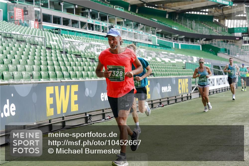 13.09.2026 - 21. swb-Marathon Bremen Michael Burmester http://msf.ph/oto/10452667 13.09.2026 12:50:55 Laufen im Stadion 335, 469, 663, 670, 771, 779, 1125, 1146, 1162, 1455, 1510, 1513, 1517, 1605, 1613, 1970, 1998, 2052, 2130, 2288, 2291, 2295, 2347, 2360, 2442, 2444, 2447, 2750, 2759, 2909, 3440, 3484, 3625, 3647, 3703, 3808, 3959, 4023, 4165, 4368, 4384, 4429, 4473, 4559, 4571, 4582, 4727, 4743, 4781, 4782, 4888, 4895, 5066, 5079, 5111, 5155, 5168, 5314, 5377, 5383, 5521, 5532, 5585, 5620, 5627, 5636, 5696, 6267, 6274, 6471, 6652, 6668, 6901, 6906, 7109, 7115, 7121, 8033, 8798 meine-sportfotos.de