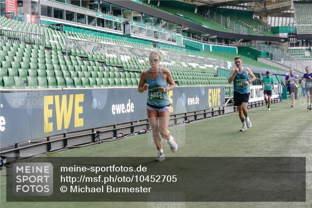 13.09.2026 - 21. swb-Marathon Bremen Michael Burmester http://msf.ph/oto/10452705 13.09.2026 12:50:57 Laufen im Stadion 335, 469, 663, 670, 734, 771, 779, 1043, 1125, 1146, 1162, 1455, 1510, 1513, 1517, 1605, 1613, 1970, 1998, 2052, 2130, 2288, 2291, 2295, 2347, 2360, 2442, 2444, 2447, 2759, 3440, 3484, 3625, 3647, 3703, 3808, 3959, 4023, 4165, 4368, 4384, 4429, 4473, 4559, 4571, 4582, 4727, 4743, 4781, 4782, 4888, 4895, 5066, 5079, 5111, 5155, 5168, 5314, 5377, 5379, 5383, 5521, 5532, 5585, 5620, 5627, 5636, 5696, 6267, 6274, 6471, 6652, 6668, 6901, 6906, 7109, 7115, 7121, 8033, 8798 meine-sportfotos.de