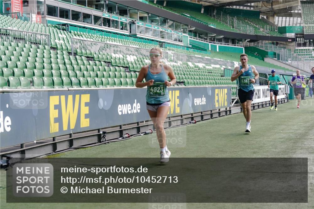 13.09.2026 - 21. swb-Marathon Bremen Michael Burmester http://msf.ph/oto/10452713 13.09.2026 12:50:57 Laufen im Stadion 335, 469, 663, 670, 734, 771, 779, 1043, 1125, 1146, 1162, 1455, 1510, 1513, 1517, 1605, 1613, 1970, 1998, 2052, 2130, 2288, 2291, 2295, 2347, 2360, 2442, 2444, 2447, 2759, 3440, 3484, 3625, 3647, 3703, 3808, 3959, 4023, 4165, 4368, 4384, 4429, 4473, 4559, 4571, 4582, 4727, 4743, 4781, 4782, 4888, 4895, 5066, 5079, 5111, 5155, 5168, 5314, 5377, 5379, 5383, 5521, 5532, 5585, 5620, 5627, 5636, 5696, 6267, 6274, 6471, 6652, 6668, 6901, 6906, 7109, 7115, 7121, 8033, 8798 meine-sportfotos.de