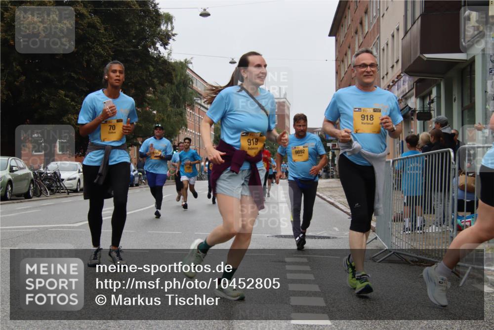 13.09.2026 - Kiel Lauf Markus Tischler http://msf.ph/oto/10452805 13.09.2026 09:51:47 Fleethörn 1, 35, 70, 4, 39, 919, 9892, 38, 918, 3 meine-sportfotos.de