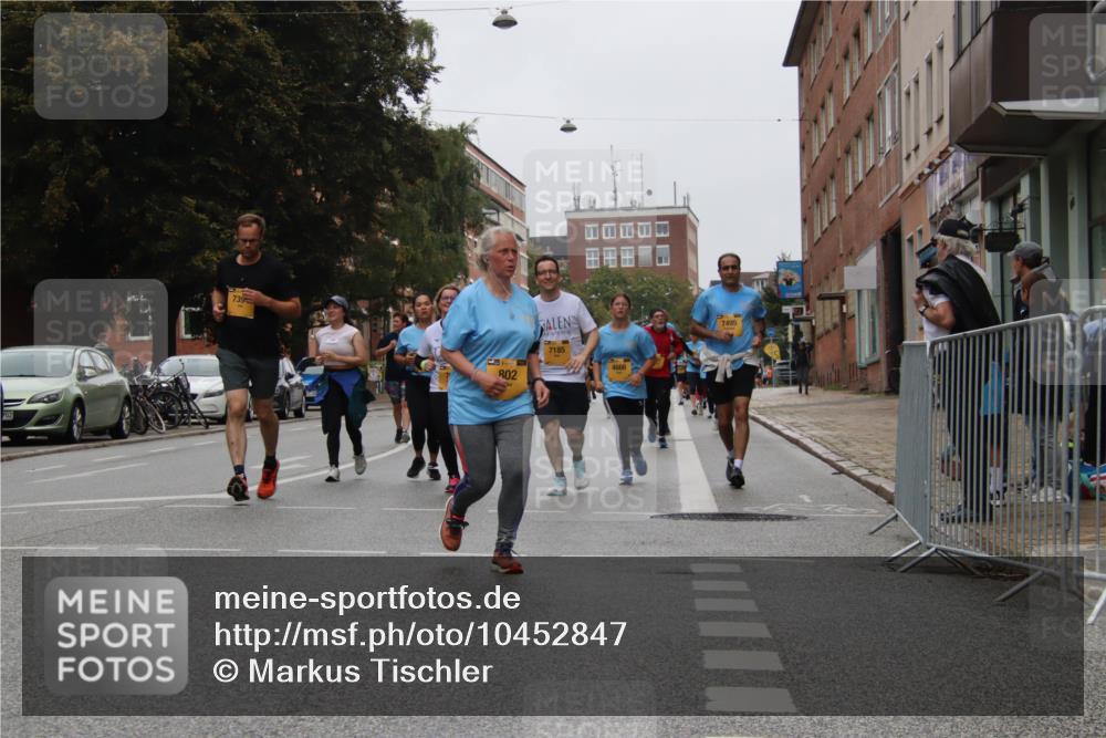 13.09.2026 - Kiel Lauf Markus Tischler http://msf.ph/oto/10452847 13.09.2026 09:52:09 Fleethörn 739, 802, 7185, 4666, 7495 meine-sportfotos.de