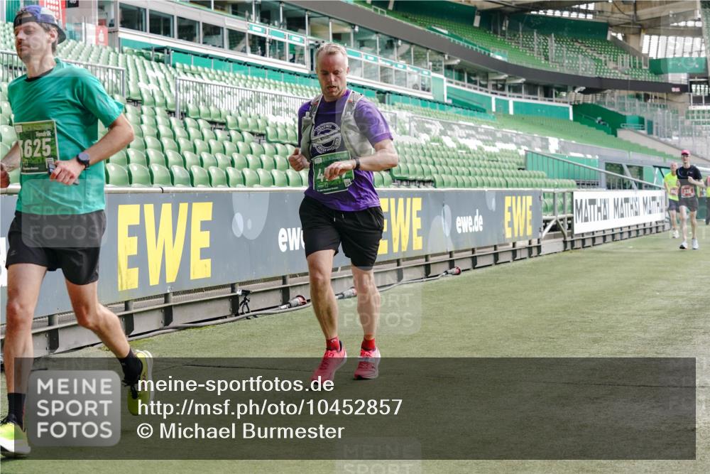 13.09.2026 - 21. swb-Marathon Bremen Michael Burmester http://msf.ph/oto/10452857 13.09.2026 12:51:04 Laufen im Stadion 335, 469, 663, 670, 734, 771, 1043, 1125, 1146, 1162, 1455, 1510, 1513, 1517, 1605, 1613, 1970, 1998, 2052, 2130, 2288, 2291, 2295, 2347, 2360, 2442, 2444, 2447, 2759, 3440, 3484, 3625, 3647, 3703, 3808, 3959, 4023, 4165, 4368, 4384, 4429, 4473, 4559, 4571, 4582, 4727, 4781, 4782, 4888, 4895, 5066, 5079, 5111, 5155, 5168, 5314, 5377, 5379, 5383, 5521, 5532, 5585, 5620, 5627, 5636, 5696, 6267, 6274, 6471, 6652, 6668, 6901, 6906, 7109, 7115, 7121, 8033, 8798 meine-sportfotos.de