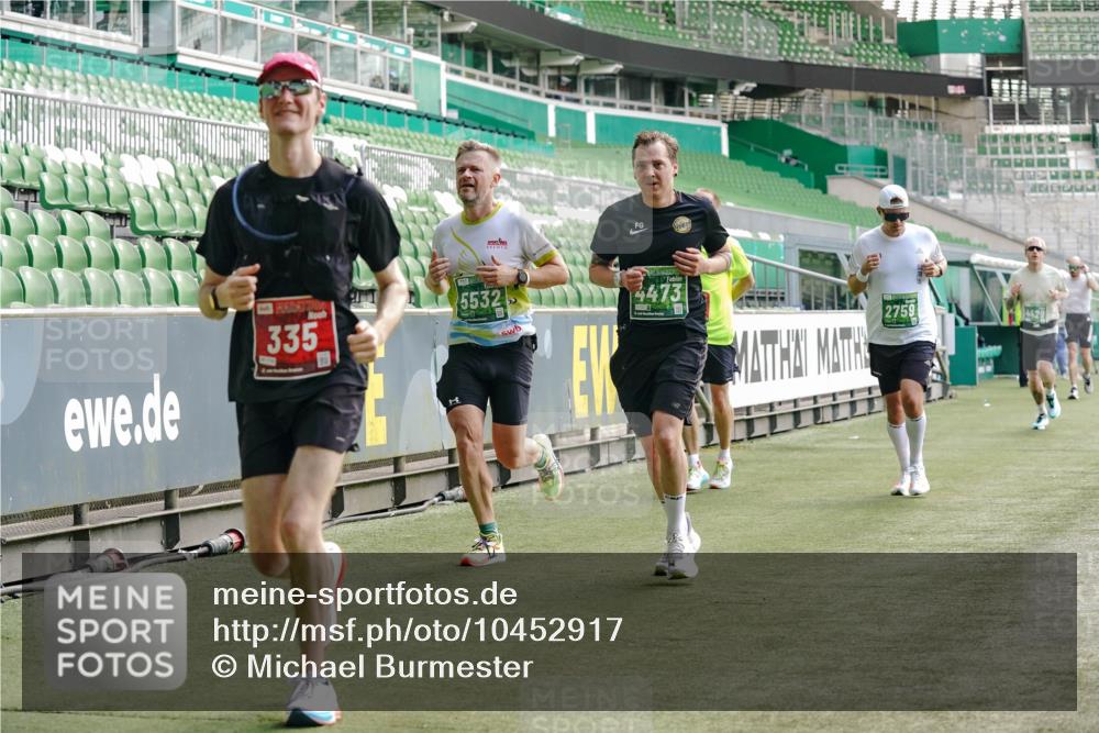 13.09.2026 - 21. swb-Marathon Bremen Michael Burmester http://msf.ph/oto/10452917 13.09.2026 12:51:09 Laufen im Stadion 335, 469, 663, 670, 734, 771, 1043, 1125, 1146, 1162, 1455, 1510, 1513, 1517, 1605, 1613, 1970, 1998, 2052, 2130, 2288, 2291, 2295, 2347, 2360, 2442, 2444, 2447, 2759, 2847, 3440, 3484, 3625, 3647, 3703, 3808, 3959, 4023, 4165, 4368, 4429, 4473, 4559, 4571, 4573, 4582, 4727, 4781, 4782, 4888, 4895, 5066, 5079, 5111, 5152, 5155, 5168, 5314, 5377, 5379, 5383, 5521, 5532, 5585, 5620, 5627, 5636, 5696, 6267, 6274, 6471, 6652, 6668, 6901, 6906, 7115, 7121, 8033, 8798 meine-sportfotos.de