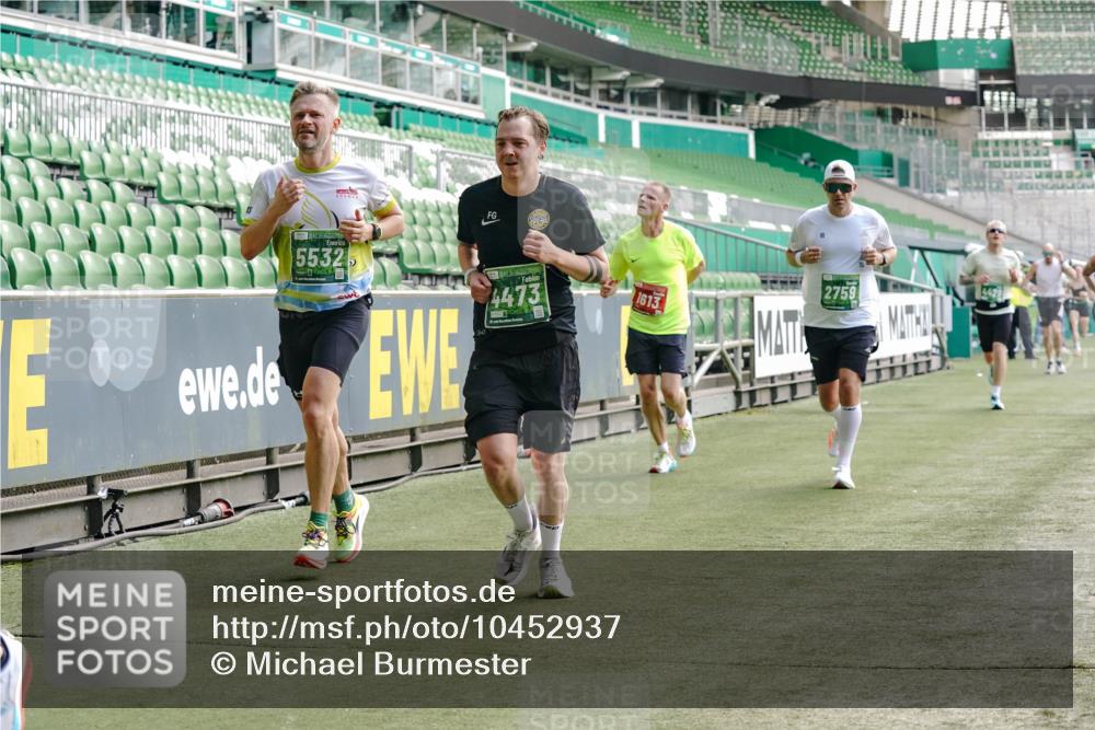 13.09.2026 - 21. swb-Marathon Bremen Michael Burmester http://msf.ph/oto/10452937 13.09.2026 12:51:10 Laufen im Stadion 335, 469, 663, 670, 734, 771, 863, 1043, 1125, 1146, 1162, 1455, 1510, 1513, 1517, 1605, 1613, 1970, 1998, 2052, 2130, 2288, 2291, 2295, 2347, 2360, 2442, 2444, 2447, 2759, 2847, 3440, 3484, 3566, 3625, 3647, 3703, 3808, 3959, 4023, 4165, 4368, 4429, 4473, 4559, 4571, 4573, 4582, 4727, 4781, 4782, 4888, 4895, 5066, 5079, 5111, 5152, 5155, 5168, 5314, 5377, 5379, 5383, 5521, 5532, 5585, 5620, 5627, 5636, 5696, 6267, 6274, 6471, 6652, 6668, 6901, 6906, 7115, 7121, 8033, 8798 meine-sportfotos.de