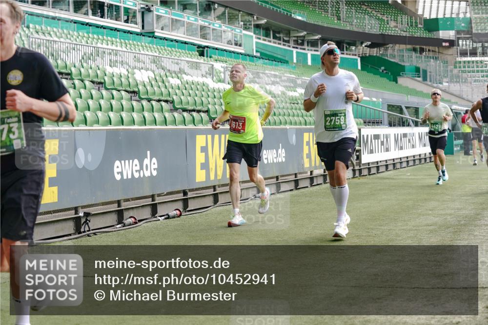 13.09.2026 - 21. swb-Marathon Bremen Michael Burmester http://msf.ph/oto/10452941 13.09.2026 12:51:12 Laufen im Stadion 235, 335, 469, 663, 670, 734, 771, 863, 1043, 1125, 1146, 1162, 1455, 1510, 1513, 1517, 1605, 1613, 1970, 1998, 2052, 2130, 2288, 2291, 2295, 2347, 2360, 2442, 2444, 2447, 2759, 2847, 3440, 3484, 3566, 3625, 3647, 3703, 3808, 3959, 4023, 4165, 4368, 4429, 4473, 4559, 4571, 4573, 4582, 4727, 4781, 4782, 4888, 4895, 5066, 5079, 5111, 5152, 5155, 5168, 5314, 5377, 5379, 5383, 5521, 5532, 5620, 5627, 5636, 5696, 6267, 6274, 6471, 6652, 6668, 6901, 6906, 7115, 7121, 8033, 8798 meine-sportfotos.de