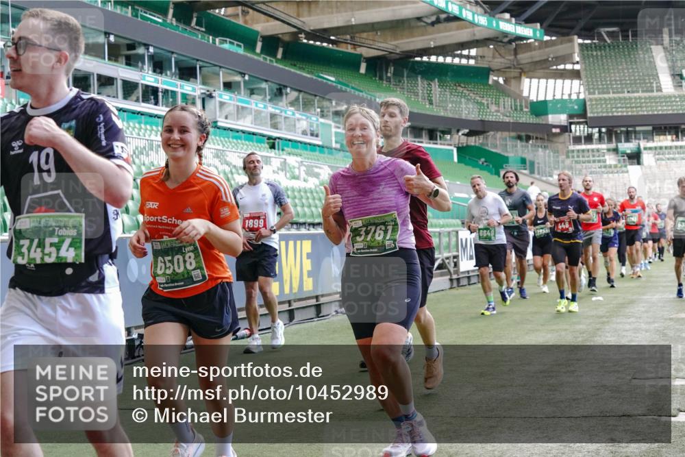 13.09.2026 - 21. swb-Marathon Bremen Michael Burmester http://msf.ph/oto/10452989 13.09.2026 13:10:15 Laufen im Stadion 164, 373, 383, 391, 448, 532, 549, 563, 581, 625, 813, 869, 898, 984, 1072, 1150, 1180, 1398, 1738, 1855, 1867, 1880, 1894, 1967, 2202, 2208, 2232, 2243, 2268, 2284, 2333, 2339, 2342, 2413, 2429, 2432, 2441, 2443, 2471, 2525, 2530, 2531, 2553, 2573, 2589, 2594, 2654, 2682, 2692, 2714, 2717, 2784, 2785, 2819, 2920, 2931, 2932, 2941, 3026, 3032, 3063, 3086, 3089, 3122, 3174, 3207, 3208, 3291, 3316, 3327, 3333, 3370, 3398, 3409, 3410, 3437, 3470, 3707, 3769, 109 meine-sportfotos.de