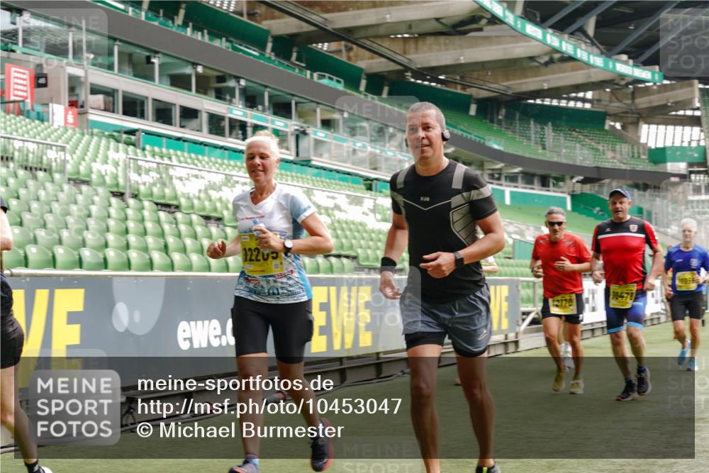 13.09.2026 - 21. swb-Marathon Bremen Michael Burmester http://msf.ph/oto/10453047 13.09.2026 10:31:53 Laufen im Stadion 10141, 10146, 10174, 10222, 10226, 10227, 10243, 10246, 10249, 10255, 10256, 10281, 10284, 10304, 10322, 10339, 10359, 10365, 10410, 10443, 10448, 10471, 10478, 10479, 10486, 10503, 10517, 10518, 10529, 10540, 10543, 10555, 10565, 10577, 10579, 10589, 10608, 10610, 10626, 10631, 10646, 10670, 10675, 10684, 10685, 10690, 10703, 10704, 10707, 10708, 10714, 10721, 10725, 10757, 10765, 10771, 10821, 10822, 10838, 10886, 11038, 11350, 11379 meine-sportfotos.de