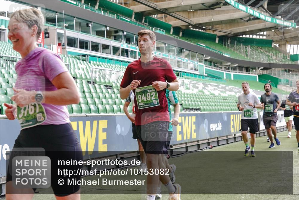13.09.2026 - 21. swb-Marathon Bremen Michael Burmester http://msf.ph/oto/10453082 13.09.2026 13:10:16 Laufen im Stadion 164, 373, 383, 391, 448, 532, 549, 563, 581, 625, 813, 869, 898, 984, 1072, 1150, 1180, 1398, 1738, 1855, 1867, 1880, 1894, 1967, 2202, 2208, 2232, 2243, 2268, 2284, 2333, 2339, 2342, 2413, 2429, 2432, 2441, 2443, 2471, 2525, 2530, 2531, 2553, 2573, 2589, 2594, 2654, 2682, 2692, 2714, 2717, 2784, 2785, 2819, 2920, 2931, 2932, 2941, 3026, 3032, 3063, 3086, 3089, 3122, 3174, 3207, 3208, 3291, 3316, 3327, 3333, 3370, 3398, 3409, 3410, 3437, 3470, 3707, 3769, 109 meine-sportfotos.de