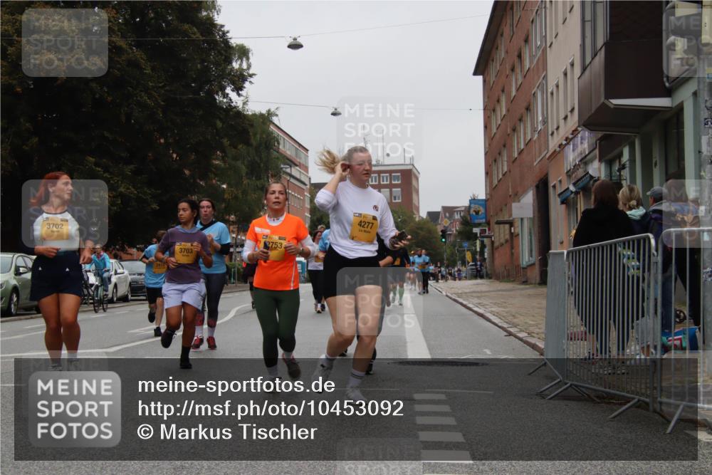 13.09.2026 - Kiel Lauf Markus Tischler http://msf.ph/oto/10453092 13.09.2026 09:53:18 Fleethörn 3702, 3703, 2753, 39, 4277 meine-sportfotos.de