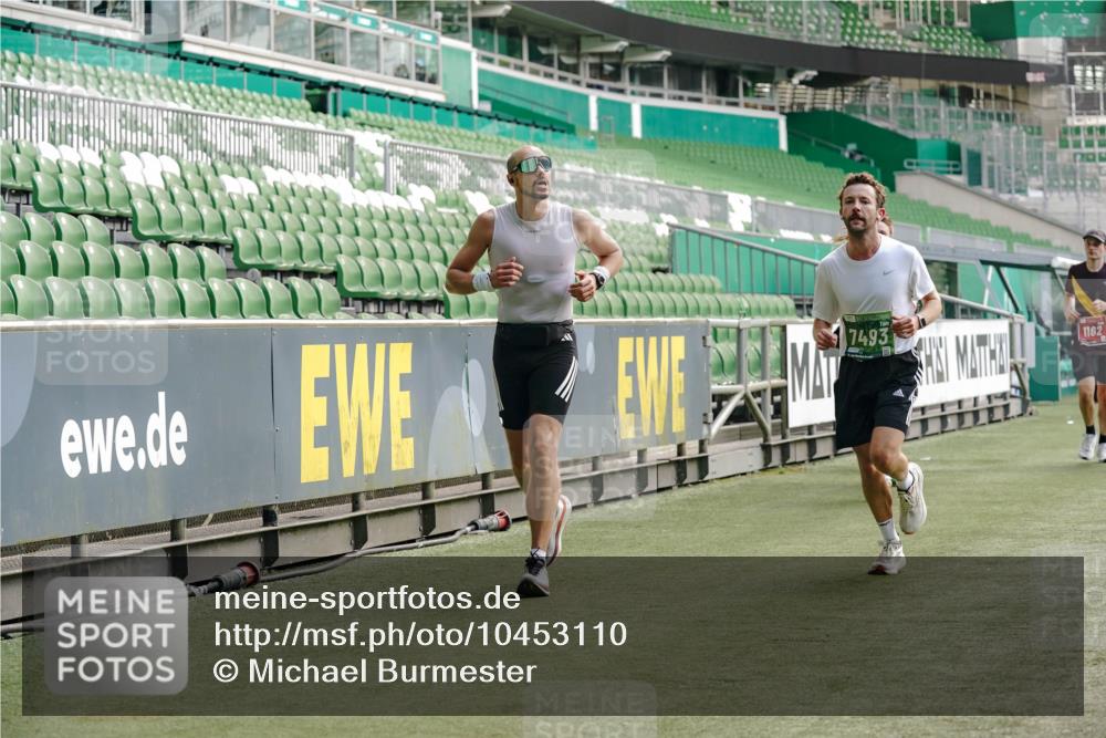 13.09.2026 - 21. swb-Marathon Bremen Michael Burmester http://msf.ph/oto/10453110 13.09.2026 12:51:19 Laufen im Stadion 235, 335, 469, 663, 734, 771, 863, 1043, 1125, 1146, 1162, 1455, 1492, 1510, 1513, 1613, 1955, 1970, 1998, 2008, 2052, 2130, 2291, 2295, 2347, 2360, 2442, 2444, 2447, 2759, 2847, 3440, 3484, 3566, 3647, 3703, 3808, 3899, 3959, 4023, 4165, 4368, 4429, 4473, 4559, 4571, 4573, 4582, 4727, 4781, 4782, 4888, 4895, 5066, 5079, 5111, 5152, 5155, 5168, 5314, 5377, 5379, 5383, 5521, 5532, 5620, 5627, 5636, 5696, 6267, 6274, 6471, 6668, 6901, 7121, 8033, 8798 meine-sportfotos.de