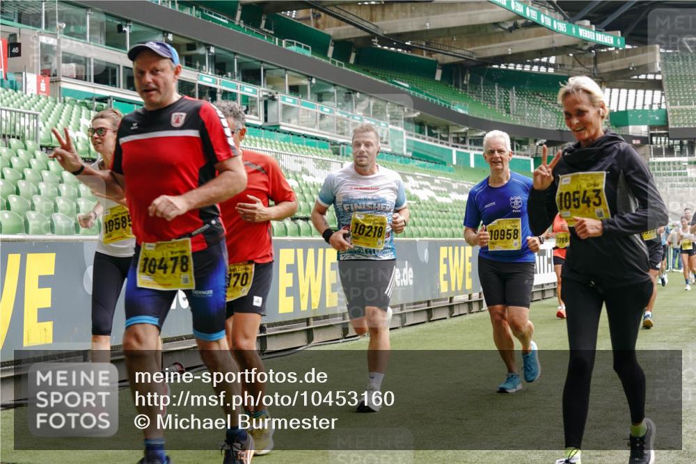 13.09.2026 - 21. swb-Marathon Bremen Michael Burmester http://msf.ph/oto/10453160 13.09.2026 10:31:56 Laufen im Stadion 10141, 10146, 10174, 10222, 10226, 10227, 10243, 10246, 10249, 10255, 10256, 10281, 10284, 10304, 10322, 10339, 10359, 10365, 10372, 10410, 10443, 10448, 10471, 10478, 10479, 10486, 10503, 10517, 10518, 10529, 10540, 10543, 10550, 10555, 10565, 10577, 10579, 10589, 10608, 10610, 10626, 10631, 10646, 10670, 10675, 10684, 10685, 10690, 10703, 10704, 10707, 10708, 10714, 10721, 10725, 10757, 10765, 10771, 10821, 10822, 10838, 10886, 11038, 11350, 11379 meine-sportfotos.de