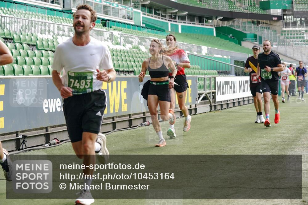13.09.2026 - 21. swb-Marathon Bremen Michael Burmester http://msf.ph/oto/10453164 13.09.2026 12:51:22 Laufen im Stadion 235, 335, 469, 734, 771, 863, 1043, 1125, 1146, 1162, 1455, 1492, 1510, 1513, 1613, 1955, 1970, 1998, 2008, 2130, 2291, 2295, 2360, 2442, 2444, 2447, 2759, 2847, 3440, 3484, 3566, 3647, 3703, 3808, 3899, 3959, 4023, 4165, 4368, 4429, 4473, 4559, 4571, 4573, 4582, 4727, 4781, 4782, 4888, 4895, 5066, 5079, 5152, 5155, 5168, 5314, 5377, 5379, 5383, 5521, 5532, 5620, 5627, 5636, 5696, 6267, 6274, 6471, 6668, 6901, 7121, 8033, 8798 meine-sportfotos.de