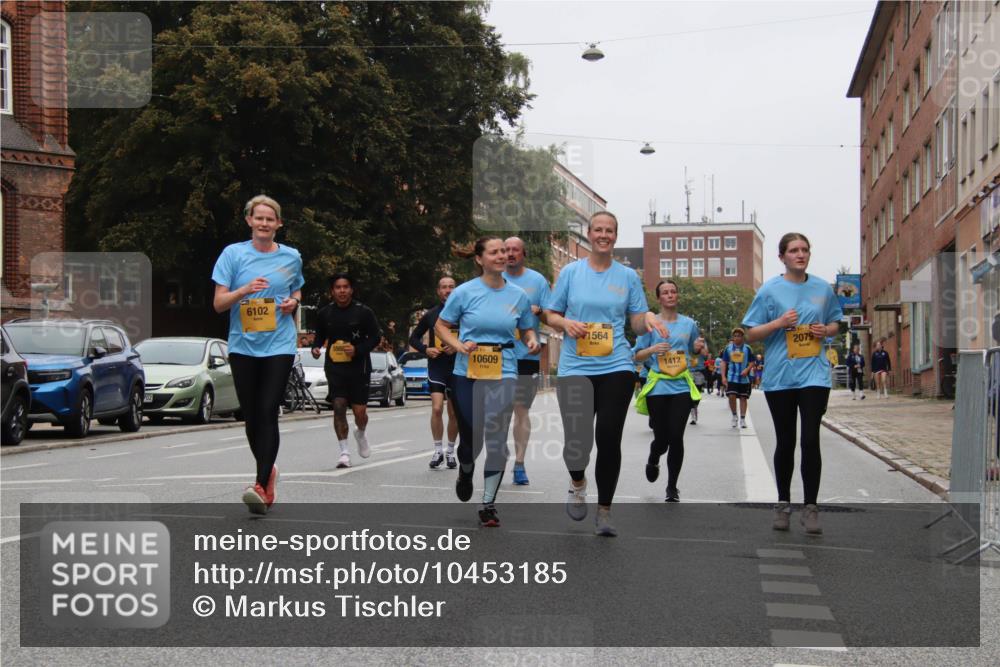 13.09.2026 - Kiel Lauf Markus Tischler http://msf.ph/oto/10453185 13.09.2026 09:53:53 Fleethörn 6102, 10609, 1564, 1412, 2079 meine-sportfotos.de