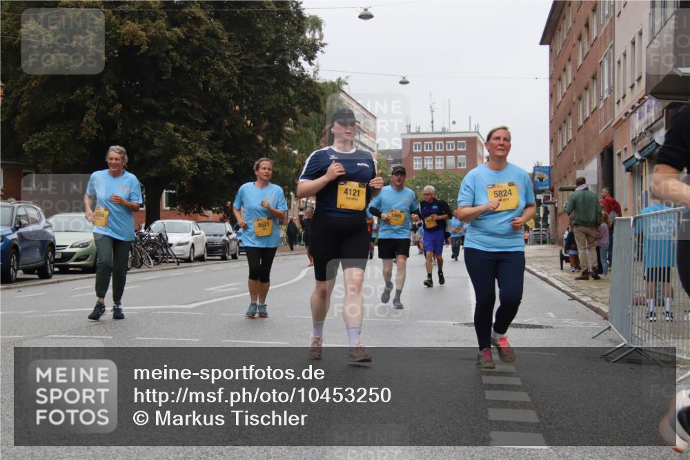 13.09.2026 - Kiel Lauf Markus Tischler http://msf.ph/oto/10453250 13.09.2026 09:54:29 Fleethörn 5056, 8521, 4121, 1495, 5824 meine-sportfotos.de