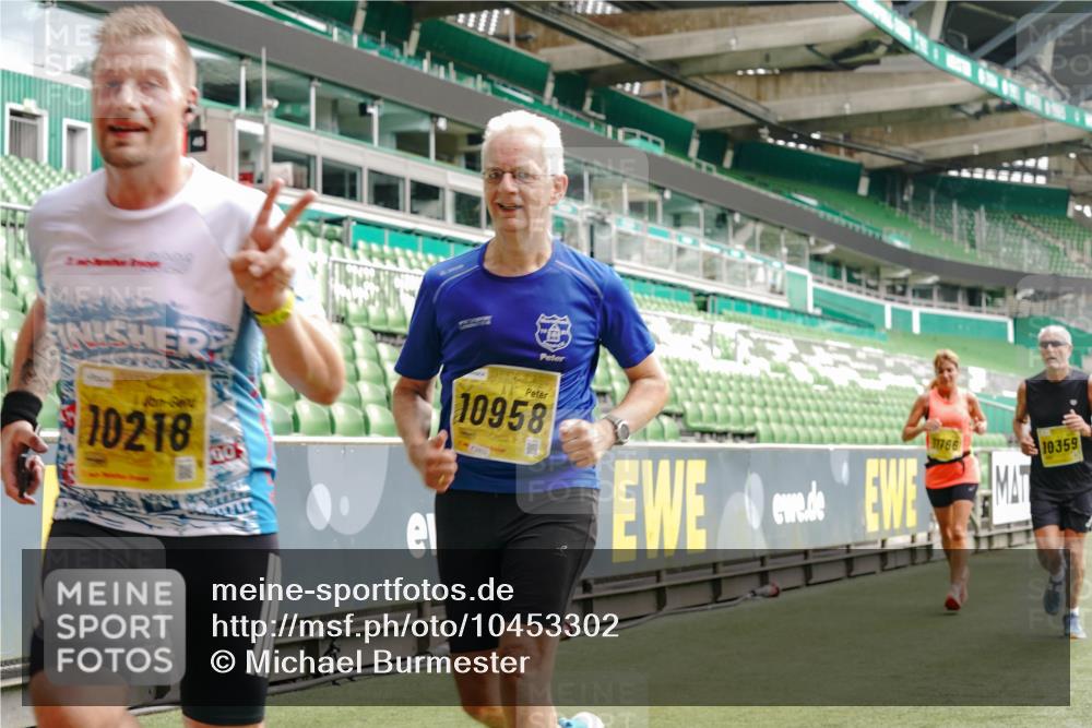 13.09.2026 - 21. swb-Marathon Bremen Michael Burmester http://msf.ph/oto/10453302 13.09.2026 10:31:58 Laufen im Stadion 10141, 10146, 10174, 10222, 10226, 10227, 10243, 10246, 10249, 10255, 10256, 10281, 10284, 10304, 10322, 10365, 10372, 10410, 10443, 10448, 10471, 10478, 10479, 10486, 10503, 10517, 10518, 10529, 10540, 10543, 10550, 10555, 10565, 10577, 10579, 10589, 10608, 10610, 10626, 10631, 10646, 10670, 10675, 10684, 10685, 10690, 10703, 10704, 10707, 10708, 10714, 10721, 10725, 10757, 10765, 10771, 10821, 10822, 10838, 10886, 11350, 11379 meine-sportfotos.de