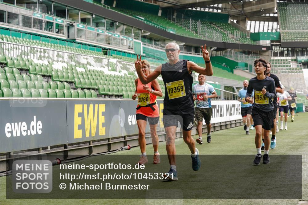 13.09.2026 - 21. swb-Marathon Bremen Michael Burmester http://msf.ph/oto/10453321 13.09.2026 10:31:59 Laufen im Stadion 10141, 10146, 10174, 10203, 10222, 10226, 10227, 10243, 10246, 10249, 10255, 10256, 10281, 10284, 10322, 10365, 10372, 10410, 10443, 10448, 10471, 10478, 10479, 10486, 10503, 10517, 10518, 10529, 10540, 10543, 10550, 10555, 10565, 10577, 10579, 10589, 10608, 10610, 10626, 10631, 10646, 10670, 10675, 10684, 10685, 10690, 10703, 10704, 10707, 10708, 10714, 10721, 10725, 10757, 10765, 10771, 10821, 10822, 10838, 10886, 11350, 11379 meine-sportfotos.de