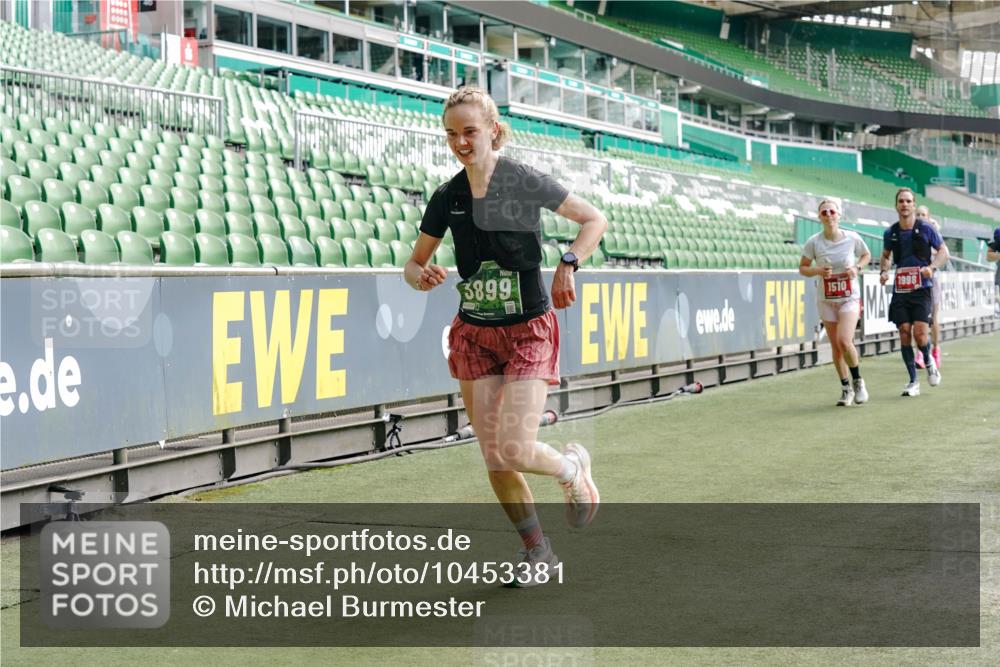 13.09.2026 - 21. swb-Marathon Bremen Michael Burmester http://msf.ph/oto/10453381 13.09.2026 12:51:29 Laufen im Stadion 235, 335, 469, 734, 771, 863, 1043, 1125, 1146, 1162, 1232, 1455, 1492, 1510, 1513, 1613, 1955, 1970, 1998, 2008, 2130, 2291, 2295, 2360, 2442, 2444, 2447, 2759, 2847, 3440, 3484, 3566, 3647, 3703, 3808, 3830, 3899, 3959, 3988, 4023, 4165, 4368, 4429, 4473, 4475, 4559, 4571, 4573, 4582, 4727, 4781, 4782, 4888, 4895, 5066, 5079, 5152, 5155, 5168, 5314, 5379, 5521, 5532, 5620, 5627, 5636, 5696, 6267, 6274, 6471, 6668, 6901, 8033, 8798 meine-sportfotos.de