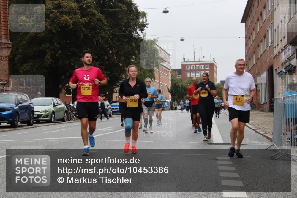 13.09.2026 - Kiel Lauf Markus Tischler http://msf.ph/oto/10453386 13.09.2026 09:55:32 Fleethörn 12736, 4631, 12735, 8113 meine-sportfotos.de
