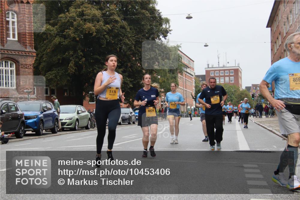 13.09.2026 - Kiel Lauf Markus Tischler http://msf.ph/oto/10453406 13.09.2026 09:55:37 Fleethörn 1176, 8824, 4643, 4568, 859 meine-sportfotos.de