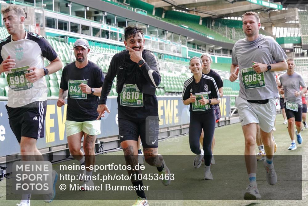 13.09.2026 - 21. swb-Marathon Bremen Michael Burmester http://msf.ph/oto/10453463 13.09.2026 13:10:22 Laufen im Stadion 164, 373, 383, 391, 448, 532, 549, 563, 581, 625, 813, 869, 898, 984, 1072, 1150, 1180, 1738, 1855, 1867, 1880, 1894, 1967, 2202, 2208, 2232, 2243, 2268, 2284, 2330, 2333, 2339, 2342, 2429, 2432, 2441, 2443, 2471, 2525, 2530, 2531, 2553, 2573, 2589, 2594, 2654, 2682, 2714, 2717, 2784, 2785, 2819, 2836, 2920, 2931, 2932, 2941, 3026, 3032, 3063, 3086, 3089, 3122, 3174, 3207, 3208, 3291, 3316, 3327, 3333, 3370, 3398, 3409, 3410, 3437, 3470, 3549, 3707, 3769, 109 meine-sportfotos.de