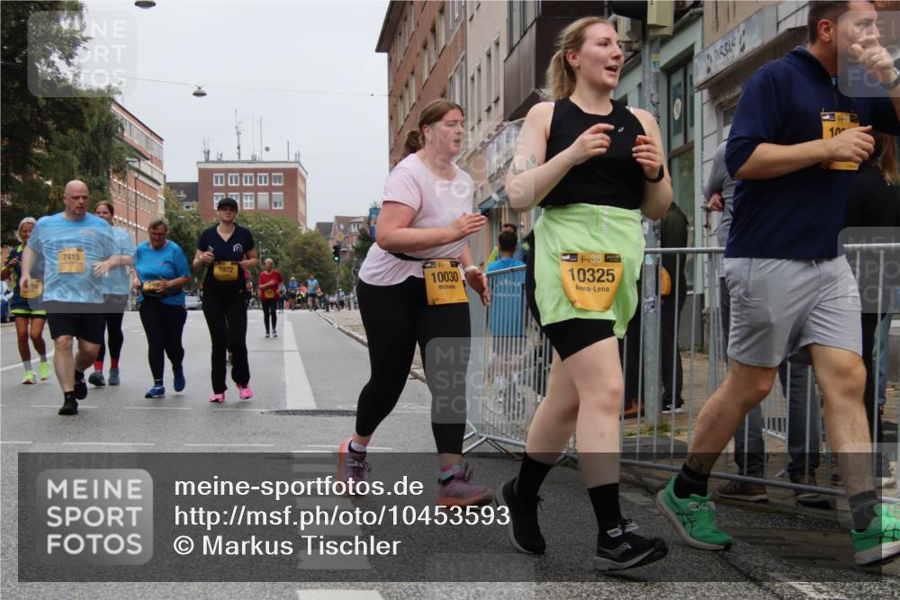 13.09.2026 - Kiel Lauf Markus Tischler http://msf.ph/oto/10453593 13.09.2026 09:57:14 Fleethörn 6, 56, 7415, 5872, 10030, 38, 10325, 10, 38 meine-sportfotos.de