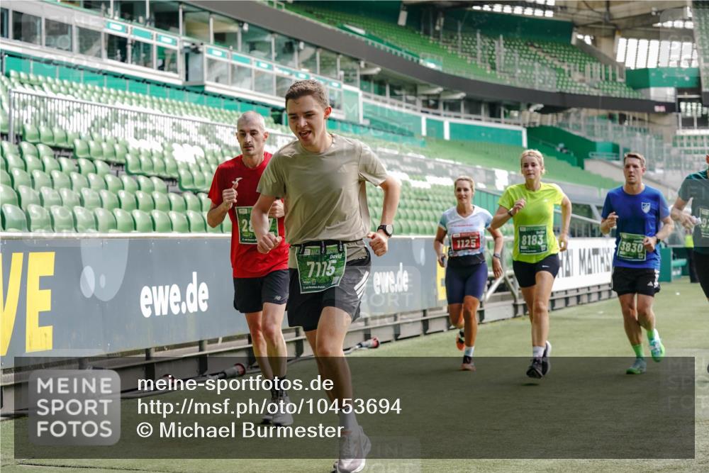 13.09.2026 - 21. swb-Marathon Bremen Michael Burmester http://msf.ph/oto/10453694 13.09.2026 12:51:38 Laufen im Stadion 107, 235, 335, 734, 771, 863, 1043, 1125, 1146, 1162, 1232, 1455, 1492, 1510, 1513, 1613, 1955, 1970, 1998, 2008, 2130, 2295, 2360, 2442, 2444, 2447, 2498, 2759, 2847, 3085, 3336, 3440, 3448, 3484, 3566, 3647, 3703, 3808, 3830, 3899, 3959, 3988, 4023, 4165, 4283, 4368, 4429, 4473, 4475, 4559, 4571, 4573, 4582, 4727, 4781, 4782, 4888, 4895, 5066, 5079, 5152, 5155, 5168, 5314, 5379, 5521, 5532, 5620, 5627, 5636, 5696, 6267, 6274, 6471, 6668, 6901, 8033, 8798 meine-sportfotos.de