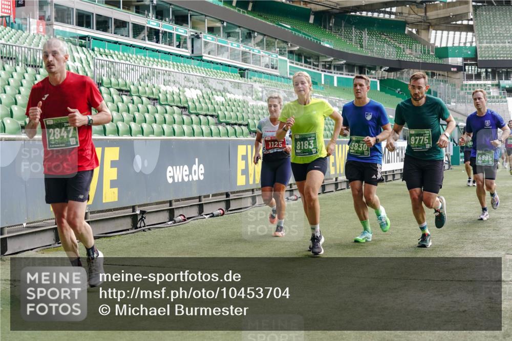 13.09.2026 - 21. swb-Marathon Bremen Michael Burmester http://msf.ph/oto/10453704 13.09.2026 12:51:39 Laufen im Stadion 107, 235, 335, 734, 771, 863, 1043, 1125, 1146, 1162, 1232, 1455, 1492, 1510, 1513, 1613, 1955, 1970, 1998, 2008, 2130, 2295, 2360, 2442, 2444, 2447, 2498, 2759, 2847, 3085, 3336, 3440, 3448, 3484, 3566, 3647, 3703, 3808, 3830, 3899, 3959, 3988, 4023, 4165, 4283, 4368, 4429, 4473, 4475, 4559, 4571, 4573, 4582, 4727, 4781, 4782, 4888, 4895, 5066, 5079, 5152, 5155, 5168, 5314, 5379, 5521, 5532, 5620, 5627, 5636, 5696, 6267, 6274, 6471, 6668, 6901, 8033, 8798 meine-sportfotos.de