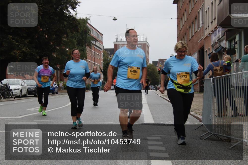 13.09.2026 - Kiel Lauf Markus Tischler http://msf.ph/oto/10453749 13.09.2026 10:00:30 Fleethörn 565, 38, 6494, 39, 3273 meine-sportfotos.de
