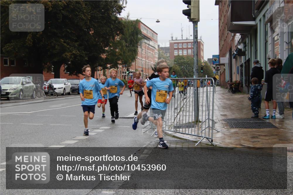 13.09.2026 - Kiel Lauf Markus Tischler http://msf.ph/oto/10453960 13.09.2026 08:51:34 Fleethörn 11448, 1702, 521, 8543, 2020 meine-sportfotos.de