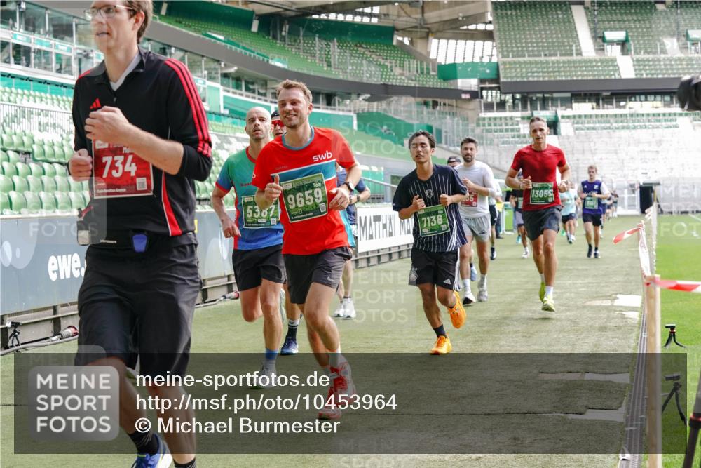 13.09.2026 - 21. swb-Marathon Bremen Michael Burmester http://msf.ph/oto/10453964 13.09.2026 12:51:49 Laufen im Stadion 107, 235, 335, 683, 734, 771, 792, 863, 1033, 1043, 1125, 1146, 1162, 1232, 1455, 1492, 1510, 1613, 1646, 1955, 1970, 1998, 2008, 2203, 2295, 2442, 2444, 2447, 2480, 2498, 2759, 2767, 2847, 3085, 3149, 3336, 3440, 3448, 3484, 3566, 3703, 3808, 3830, 3899, 3959, 3988, 4023, 4165, 4283, 4368, 4429, 4473, 4475, 4559, 4571, 4573, 4582, 4727, 4781, 4782, 4888, 4895, 5066, 5079, 5152, 5155, 5168, 5314, 5379, 5521, 5532, 5620, 5627, 5696, 6274, 6471, 6668, 6901, 8033, 8798 meine-sportfotos.de