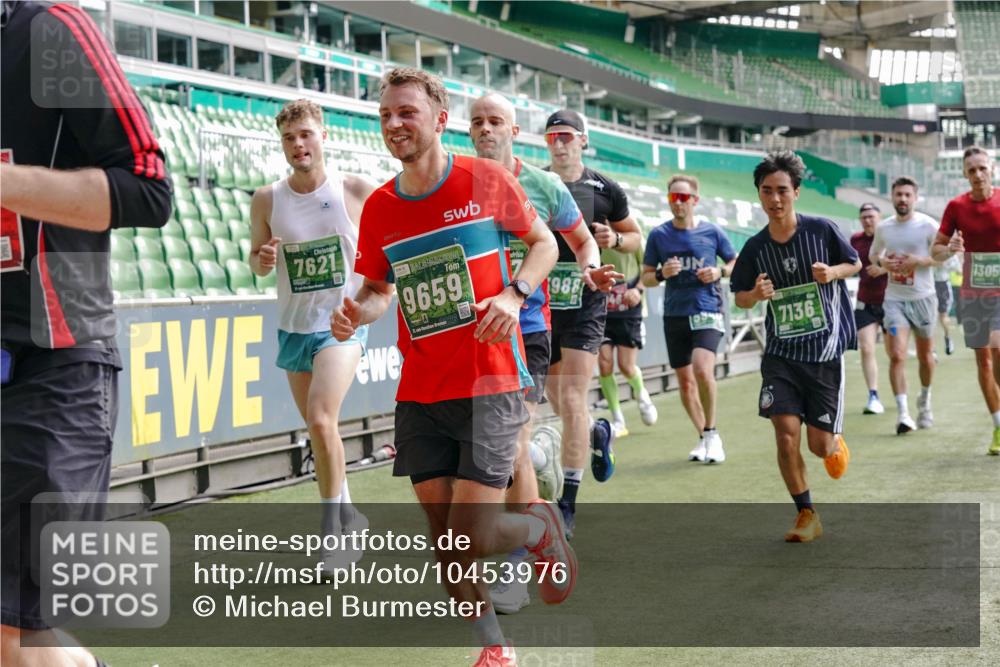 13.09.2026 - 21. swb-Marathon Bremen Michael Burmester http://msf.ph/oto/10453976 13.09.2026 12:51:50 Laufen im Stadion 107, 235, 335, 683, 734, 771, 792, 863, 1033, 1043, 1125, 1146, 1162, 1232, 1455, 1492, 1510, 1613, 1646, 1955, 1970, 1998, 2007, 2008, 2203, 2295, 2442, 2444, 2447, 2480, 2498, 2759, 2767, 2847, 3085, 3149, 3336, 3440, 3448, 3484, 3566, 3703, 3808, 3830, 3899, 3959, 3988, 4023, 4165, 4283, 4368, 4429, 4473, 4475, 4559, 4571, 4573, 4582, 4727, 4781, 4782, 4888, 4895, 5066, 5079, 5152, 5155, 5168, 5379, 5521, 5532, 5620, 5627, 5696, 6274, 6471, 6668, 6901, 8033, 8798 meine-sportfotos.de