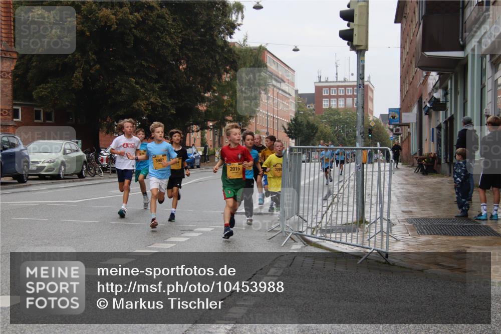 13.09.2026 - Kiel Lauf Markus Tischler http://msf.ph/oto/10453988 13.09.2026 08:51:42 Fleethörn 1702, 171, 3901, 2015, 3392 meine-sportfotos.de