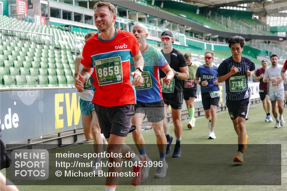 13.09.2026 - 21. swb-Marathon Bremen Michael Burmester http://msf.ph/oto/10453996 13.09.2026 12:51:50 Laufen im Stadion 107, 235, 335, 683, 734, 771, 792, 863, 1033, 1043, 1125, 1146, 1162, 1232, 1455, 1492, 1510, 1613, 1646, 1955, 1970, 1998, 2007, 2008, 2203, 2295, 2442, 2444, 2447, 2480, 2498, 2759, 2767, 2847, 3085, 3149, 3336, 3440, 3448, 3484, 3566, 3703, 3808, 3830, 3899, 3959, 3988, 4023, 4165, 4283, 4368, 4429, 4473, 4475, 4559, 4571, 4573, 4582, 4727, 4781, 4782, 4888, 4895, 5066, 5079, 5152, 5155, 5168, 5379, 5521, 5532, 5620, 5627, 5696, 6274, 6471, 6668, 6901, 8033, 8798 meine-sportfotos.de