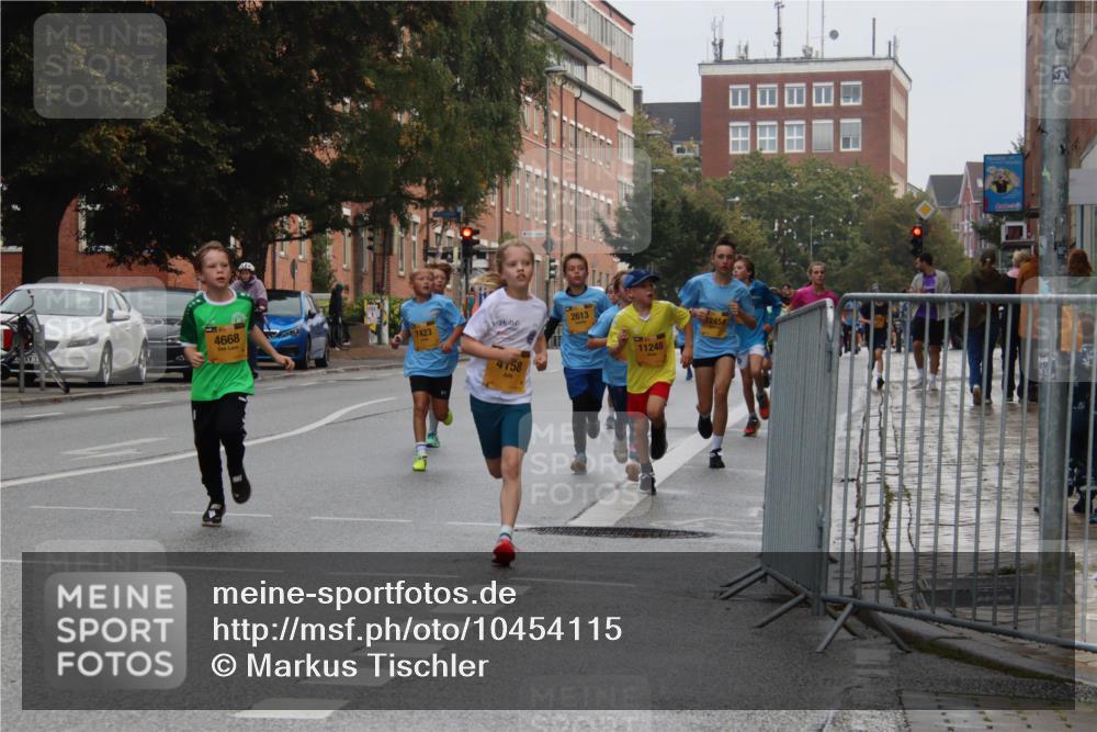 13.09.2026 - Kiel Lauf Markus Tischler http://msf.ph/oto/10454115 13.09.2026 08:52:26 Fleethörn 2613, 4668, 7423, 4, 1, 4158, 11248, 12454 meine-sportfotos.de