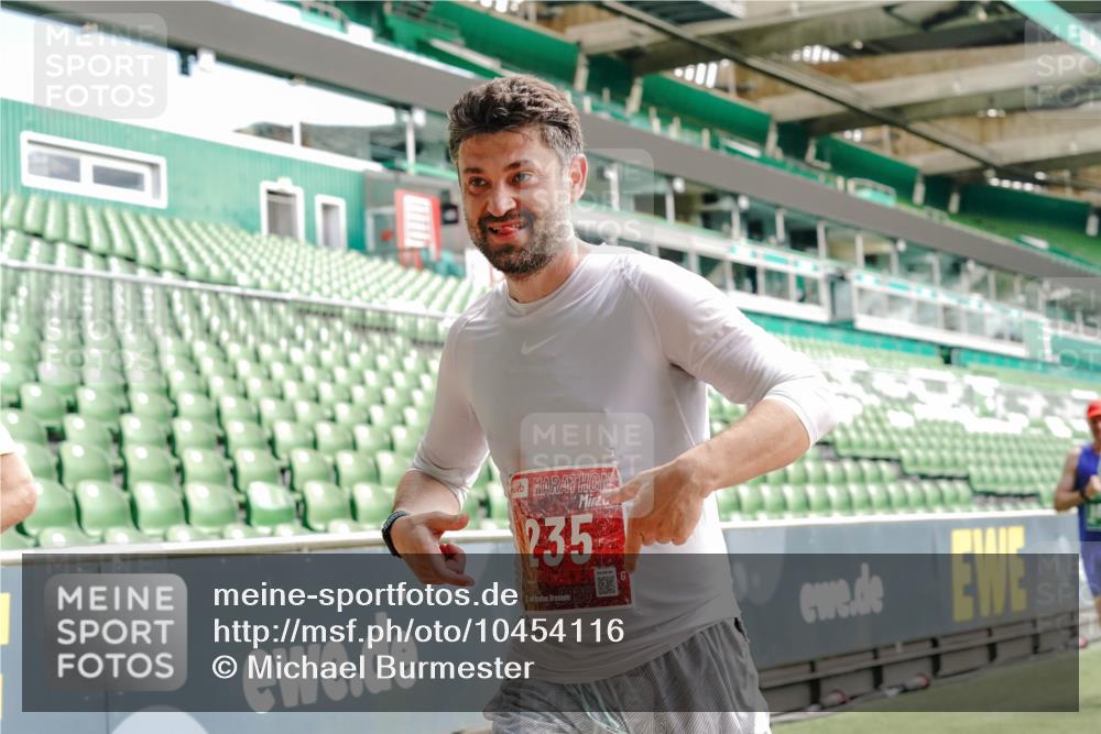 13.09.2026 - 21. swb-Marathon Bremen Michael Burmester http://msf.ph/oto/10454116 13.09.2026 12:51:55 Laufen im Stadion 107, 235, 335, 683, 734, 771, 792, 863, 1033, 1043, 1125, 1146, 1162, 1232, 1252, 1297, 1455, 1492, 1510, 1542, 1613, 1646, 1955, 1970, 1998, 2007, 2008, 2043, 2203, 2295, 2442, 2444, 2447, 2480, 2498, 2759, 2767, 2847, 3085, 3149, 3336, 3440, 3448, 3484, 3566, 3703, 3808, 3830, 3899, 3959, 3988, 4023, 4165, 4283, 4368, 4429, 4473, 4475, 4559, 4571, 4573, 4582, 4727, 4781, 4782, 4888, 4895, 5066, 5079, 5152, 5155, 5168, 5379, 5521, 5532, 5627, 5696, 6274, 6471, 8033, 8798 meine-sportfotos.de