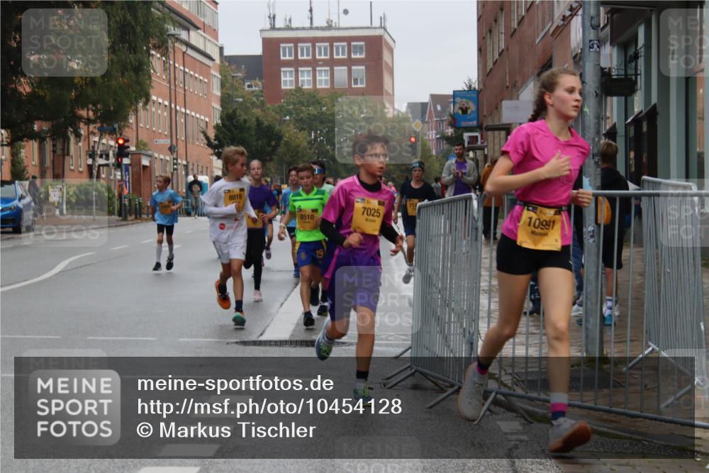 13.09.2026 - Kiel Lauf Markus Tischler http://msf.ph/oto/10454128 13.09.2026 08:52:33 Fleethörn 8018, 8510, 7025, 10991 meine-sportfotos.de