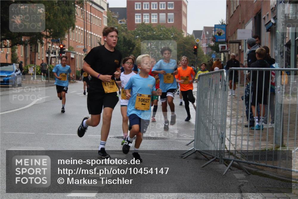 13.09.2026 - Kiel Lauf Markus Tischler http://msf.ph/oto/10454147 13.09.2026 08:52:44 Fleethörn 2985, 311, 11706, 38, 10627, 237, 12397 meine-sportfotos.de