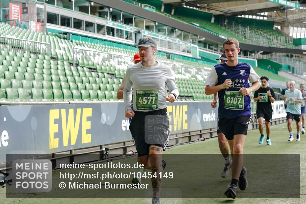 13.09.2026 - 21. swb-Marathon Bremen Michael Burmester http://msf.ph/oto/10454149 13.09.2026 12:51:56 Laufen im Stadion 107, 235, 335, 683, 734, 771, 792, 863, 1033, 1043, 1125, 1146, 1162, 1232, 1252, 1297, 1455, 1492, 1510, 1542, 1613, 1646, 1955, 1970, 1998, 2007, 2008, 2043, 2203, 2295, 2442, 2444, 2447, 2480, 2498, 2759, 2767, 2847, 3085, 3149, 3336, 3440, 3448, 3484, 3566, 3703, 3808, 3830, 3899, 3959, 3988, 4023, 4165, 4283, 4368, 4429, 4473, 4475, 4559, 4571, 4573, 4582, 4727, 4781, 4782, 4888, 4895, 5066, 5079, 5152, 5155, 5168, 5379, 5521, 5532, 5627, 5696, 6274, 6471, 8033, 8798 meine-sportfotos.de