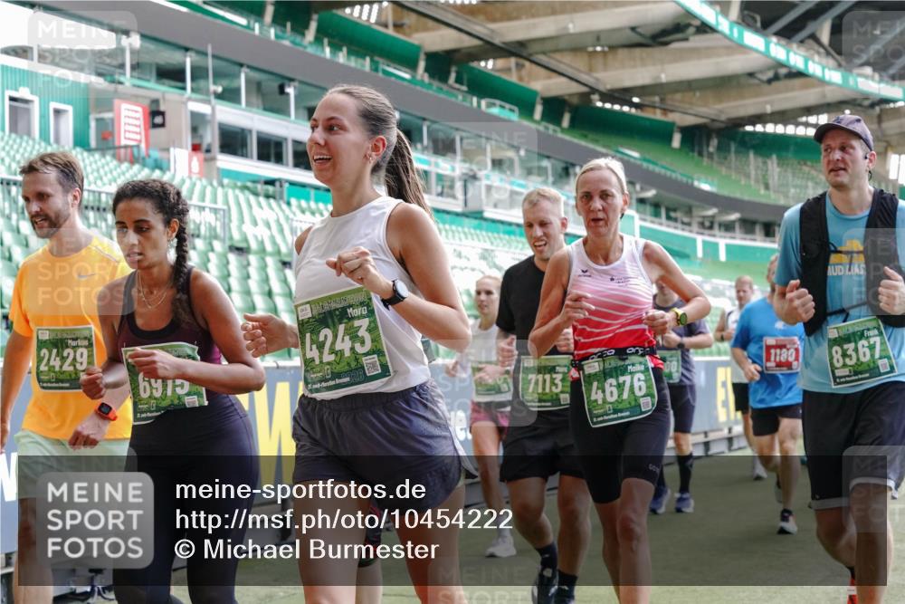 13.09.2026 - 21. swb-Marathon Bremen Michael Burmester http://msf.ph/oto/10454222 13.09.2026 13:10:34 Laufen im Stadion 164, 265, 373, 383, 391, 448, 532, 563, 581, 813, 869, 898, 984, 1072, 1180, 1738, 1855, 1867, 1894, 1967, 2202, 2208, 2232, 2268, 2284, 2299, 2330, 2333, 2339, 2342, 2432, 2443, 2471, 2525, 2530, 2531, 2553, 2573, 2589, 2594, 2654, 2669, 2682, 2714, 2717, 2784, 2785, 2819, 2836, 2920, 2931, 2932, 3026, 3032, 3063, 3086, 3089, 3122, 3159, 3174, 3207, 3208, 3291, 3316, 3327, 3333, 3352, 3370, 3398, 3409, 3410, 3437, 3470, 3549, 3707, 3769, 109 meine-sportfotos.de