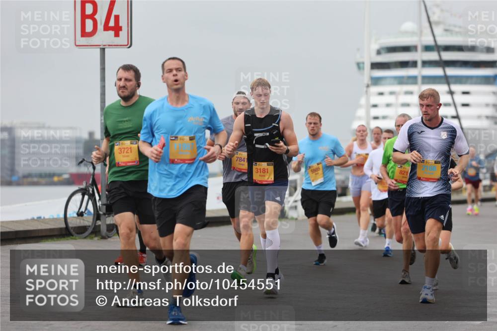 13.09.2026 - Kiel Lauf Andreas Tolksdorf http://msf.ph/oto/10454551 13.09.2026 11:54:33 Kiellinie 4, 39, 3721, 35, 7841, 38, 3181, 5985, 821 meine-sportfotos.de